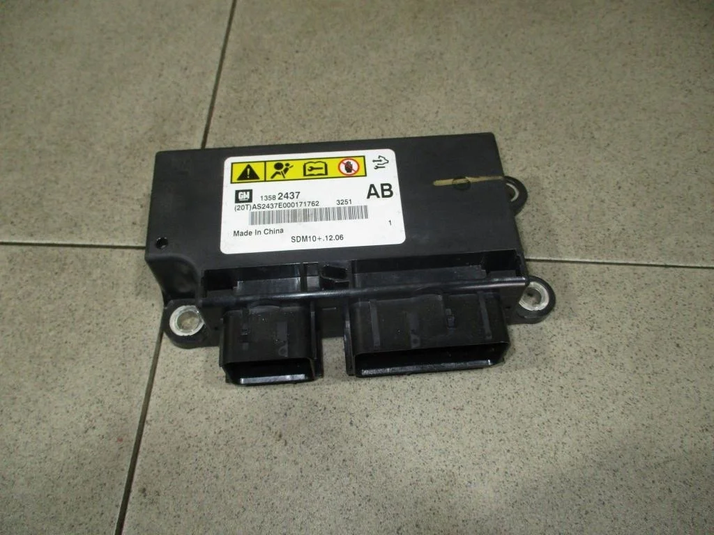 Блок управления air bag Opel Astra J