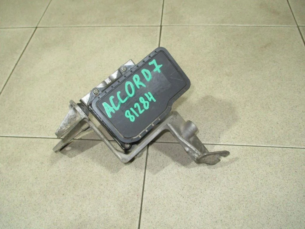 Блок abs (насос) Honda Accord 7 2005 CL, CM, UC