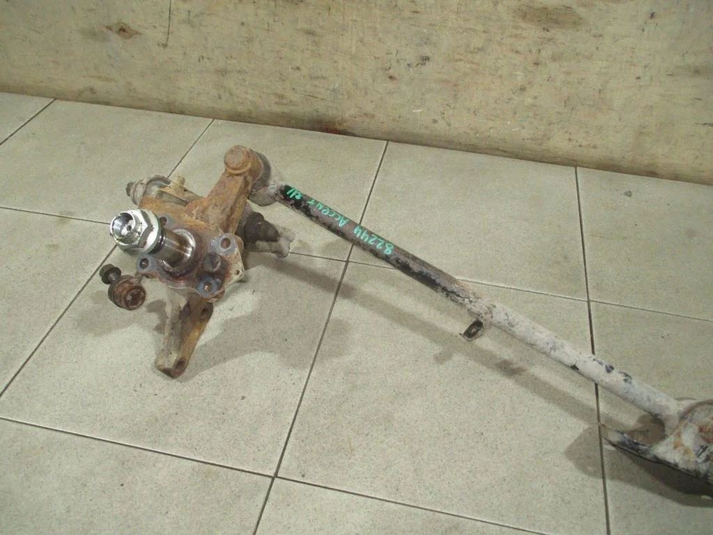 Кулак поворотный задний левый Hyundai Accent LC