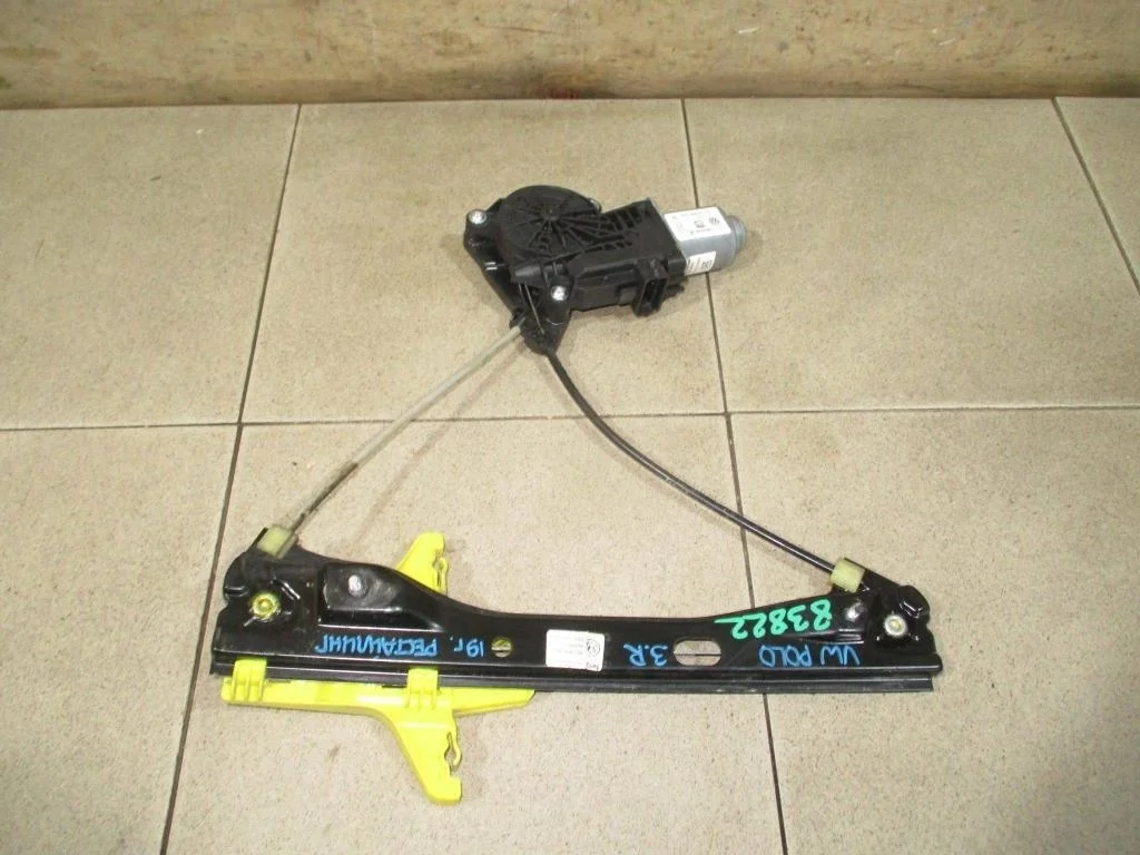 Стеклоподъемник задний правый Volkswagen Polo 5