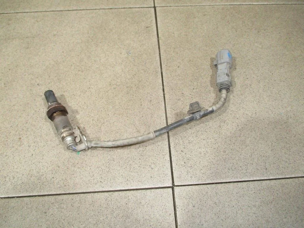Датчик кислородный Toyota Corolla E150
