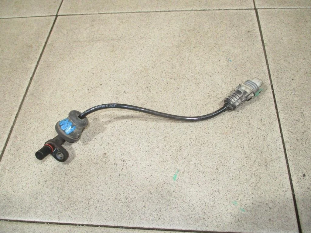 Датчик abs задний Opel Antara