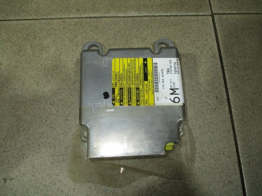 Блок управления air bag Toyota Corolla (E150)