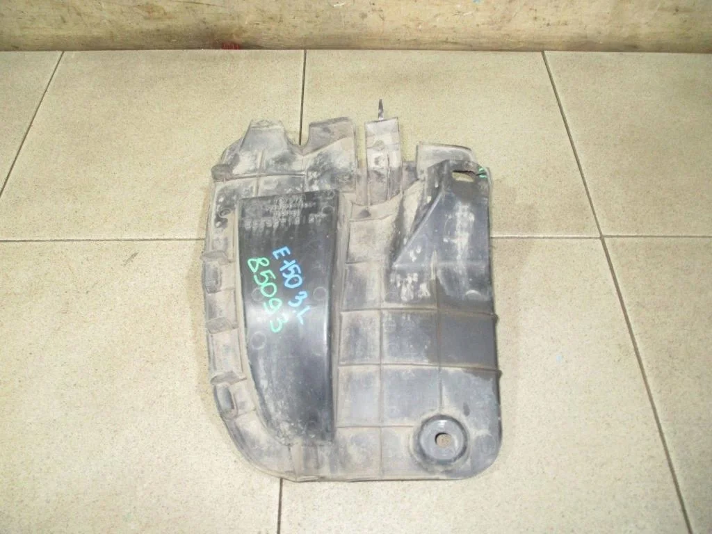 Пыльник (кузов наружные) Toyota Corolla (E150)