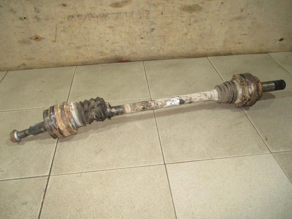 Полуось задняя Volkswagen Touareg (7L)