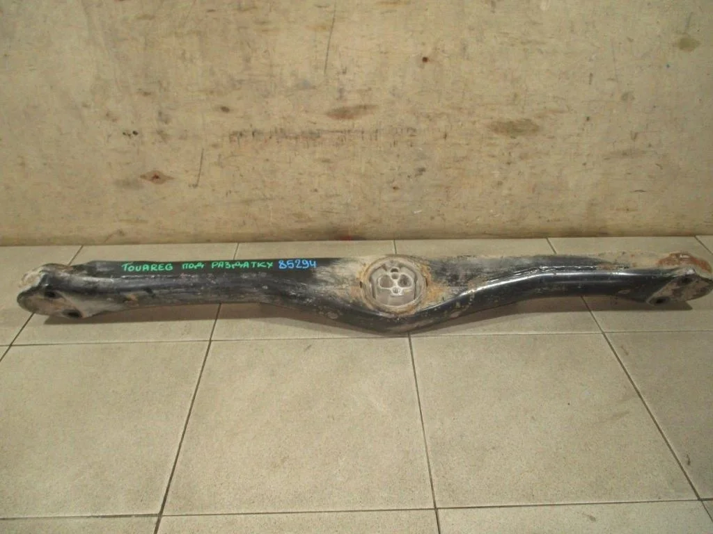 Опора кпп Volkswagen Touareg (7L)
