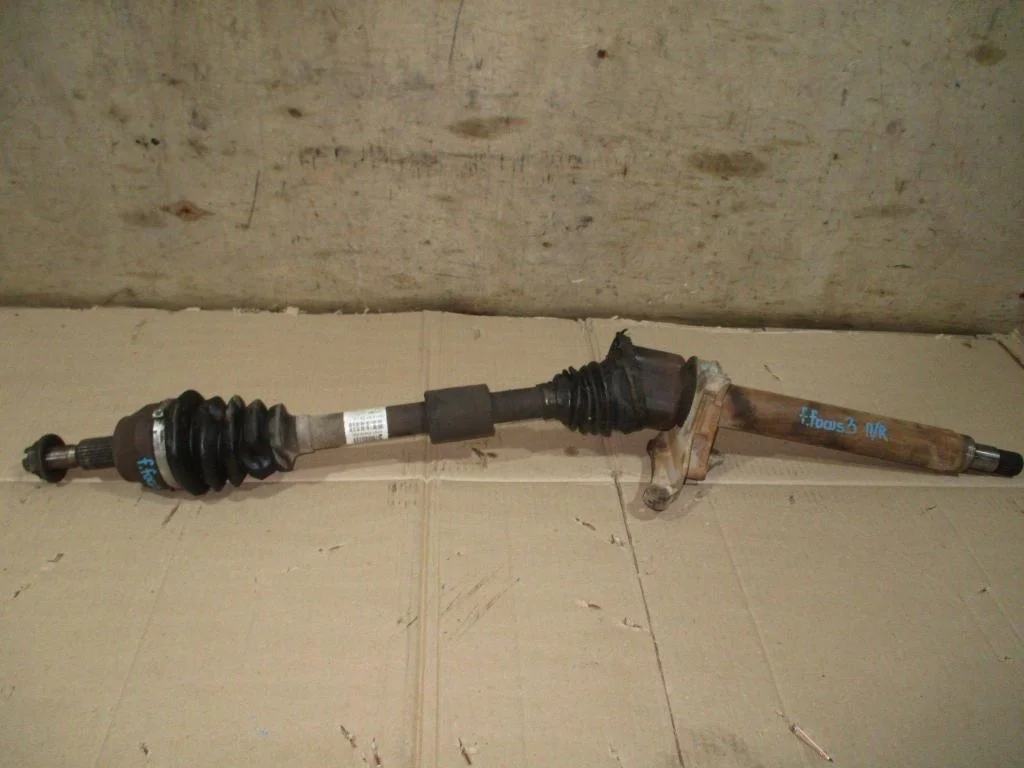 Полуось передняя правая Ford Focus 3