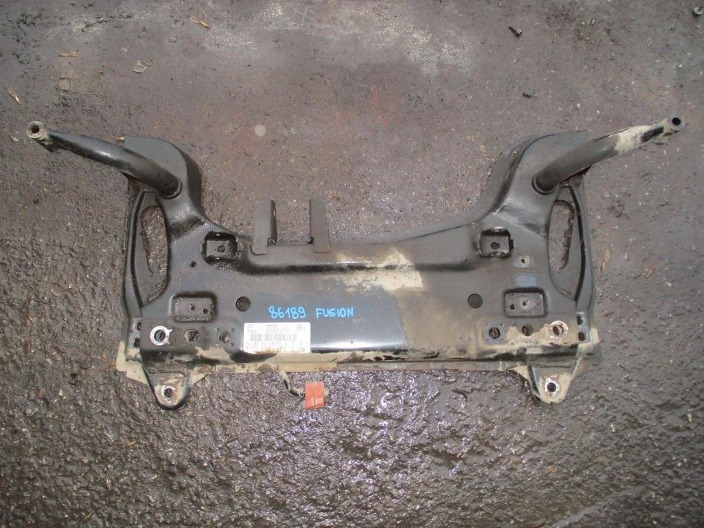 Балка подмоторная Ford Fusion