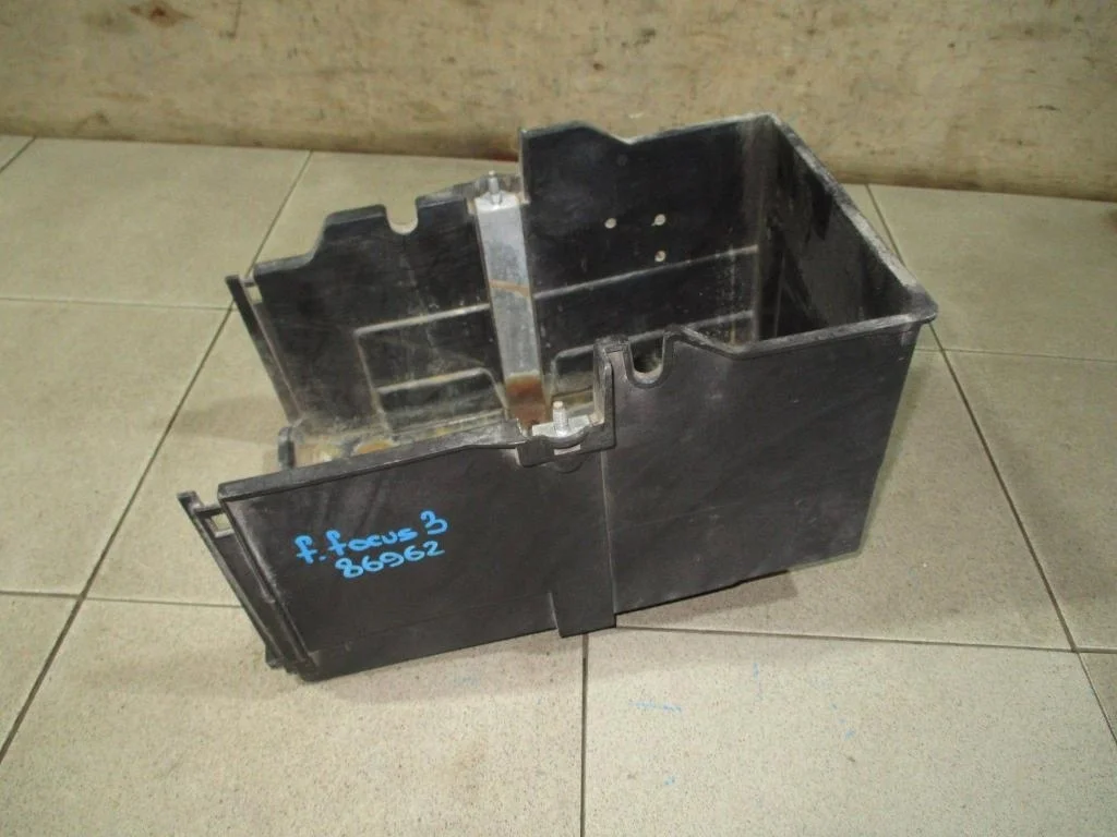 Крепление акб Ford Focus 3