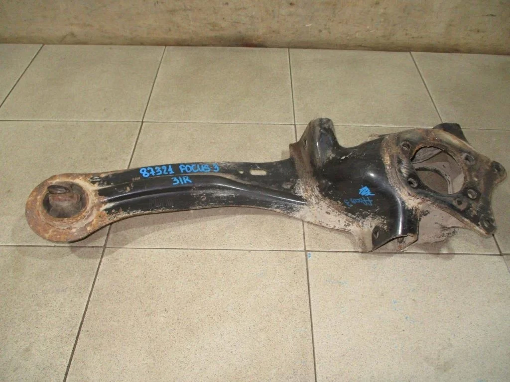Рычаг задний продольный правый Ford Focus 3
