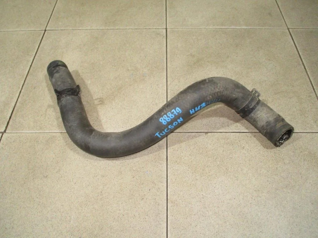 Патрубок радиатора Hyundai Tucson 2007 (JM)