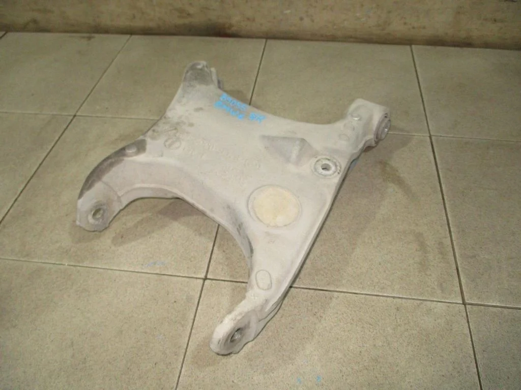 Рычаг задний нижний правый BMW 6-Series 2004 E63, E64