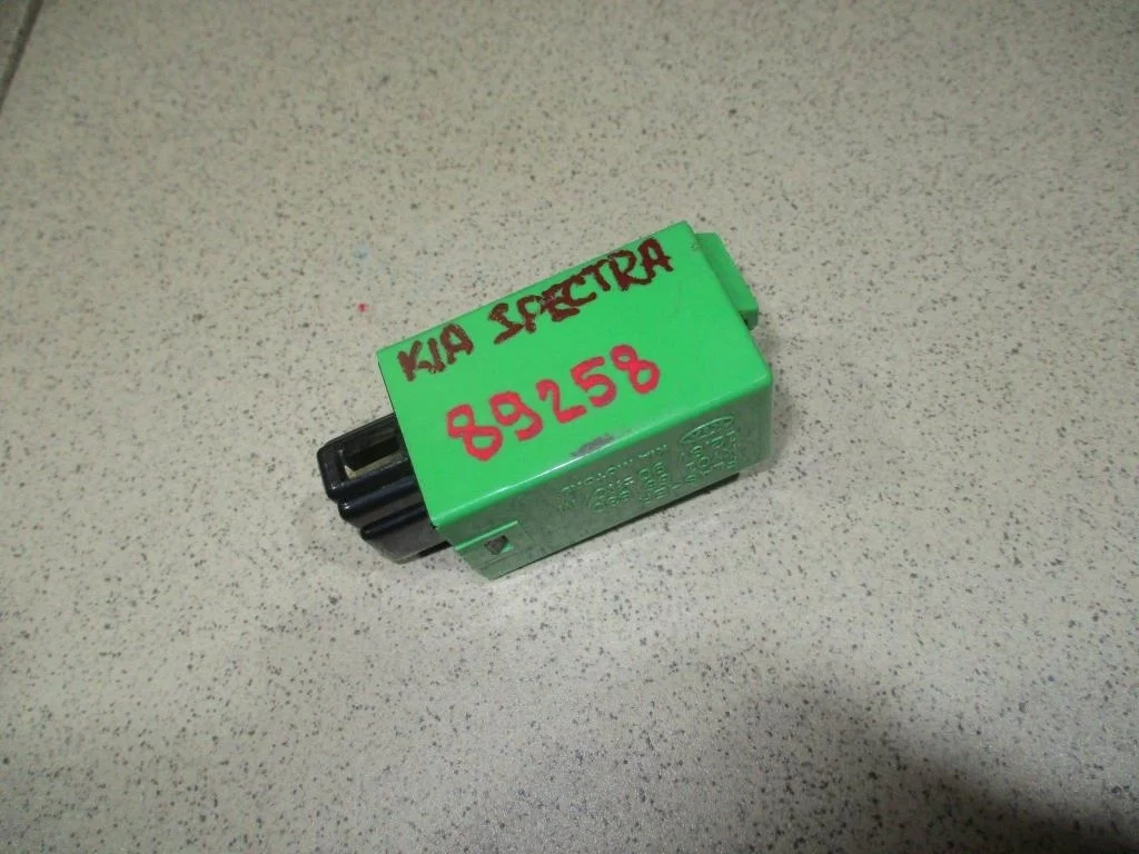 Реле поворотов Kia Spectra SD