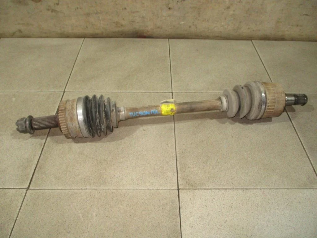 Полуось передняя левая Hyundai Tucson 2007 (JM)
