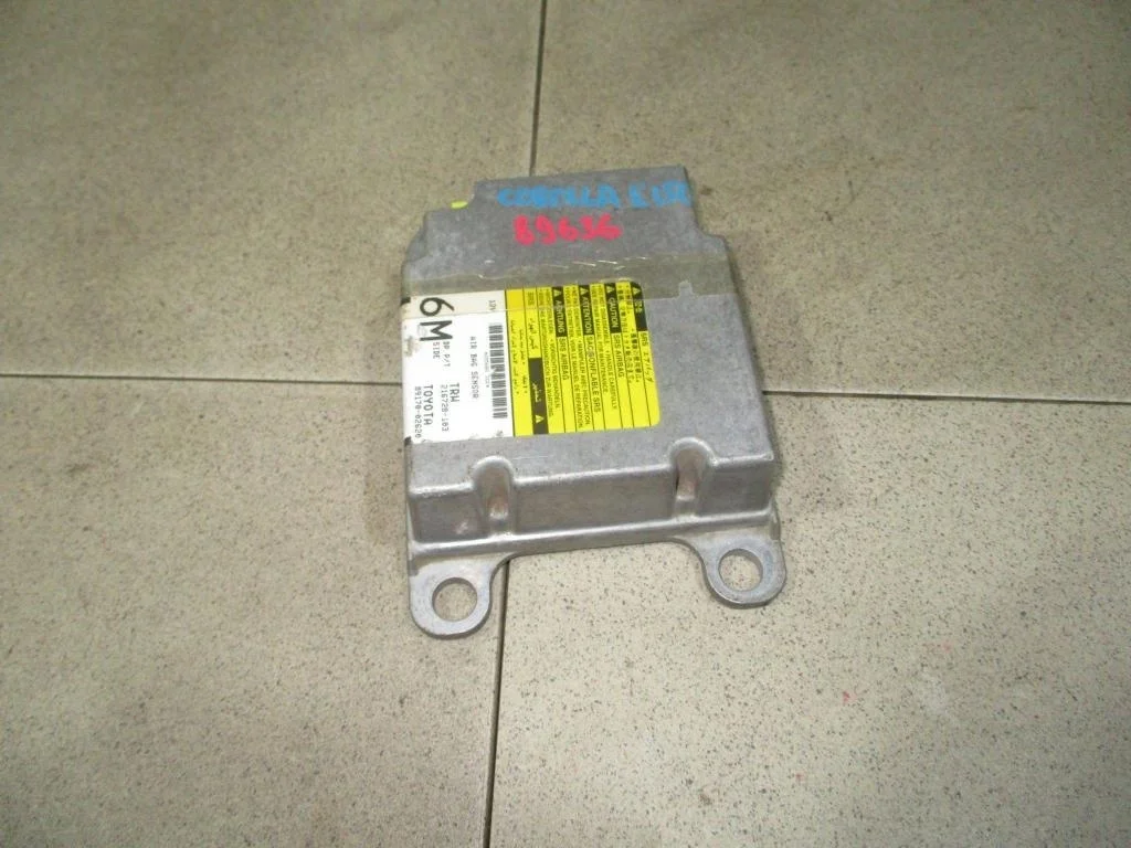 Блок управления air bag Toyota Corolla (E150)