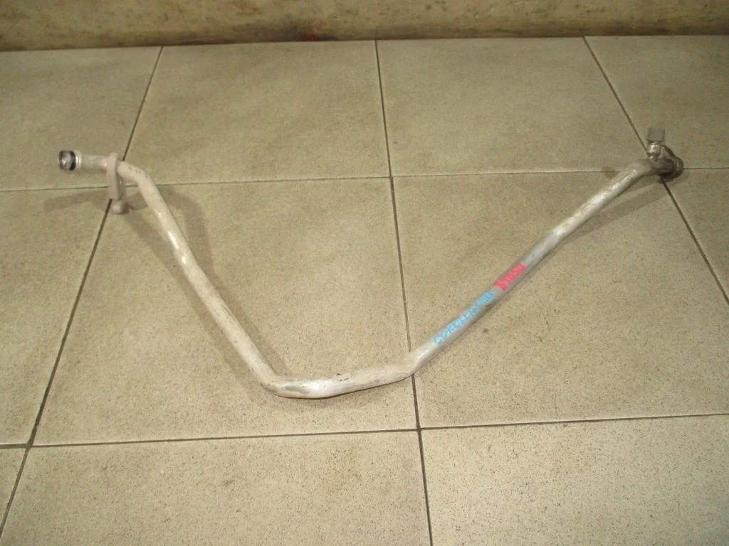 Трубка кондиционера Toyota Corolla E150