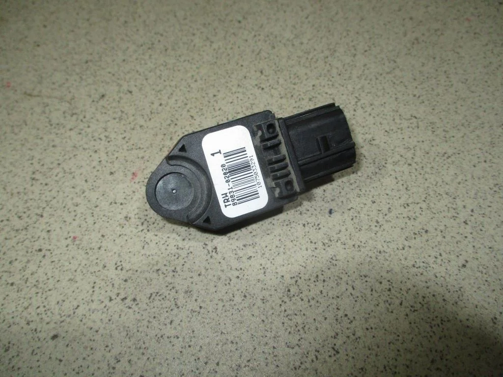 Датчик air bag Toyota Corolla E120