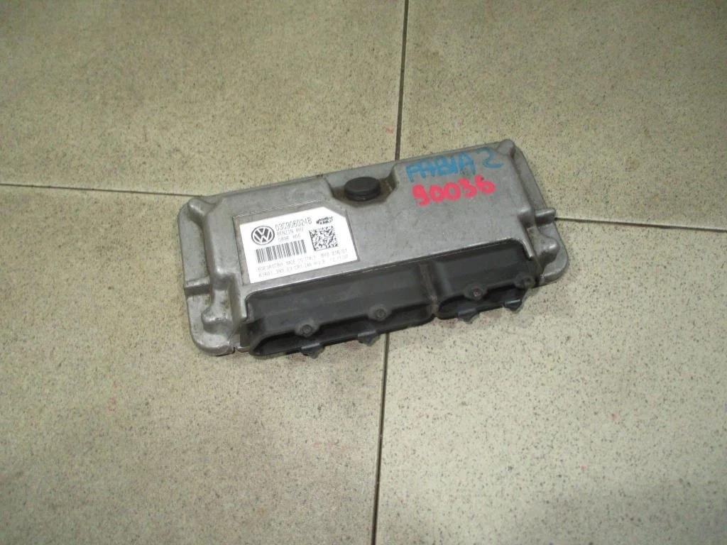 Блок управления двигателем Skoda Fabia 2 2007 (5J)