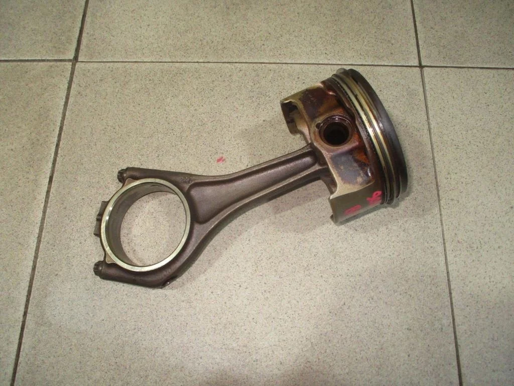 Поршень с шатуном BMW 6-Series 2004 E63, E64