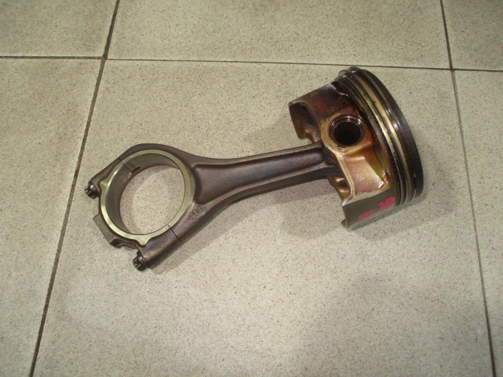 Поршень с шатуном BMW 6-Series 2004 E63, E64