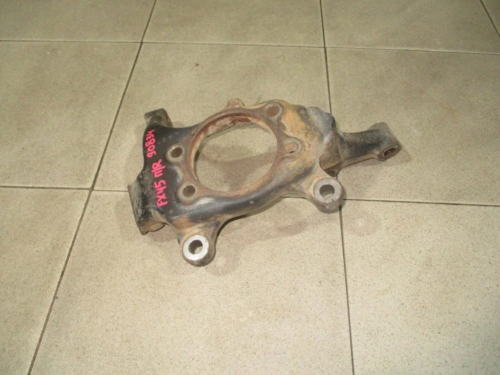Кулак поворотный передний правый Infiniti FX/QX70 2005 (S50)
