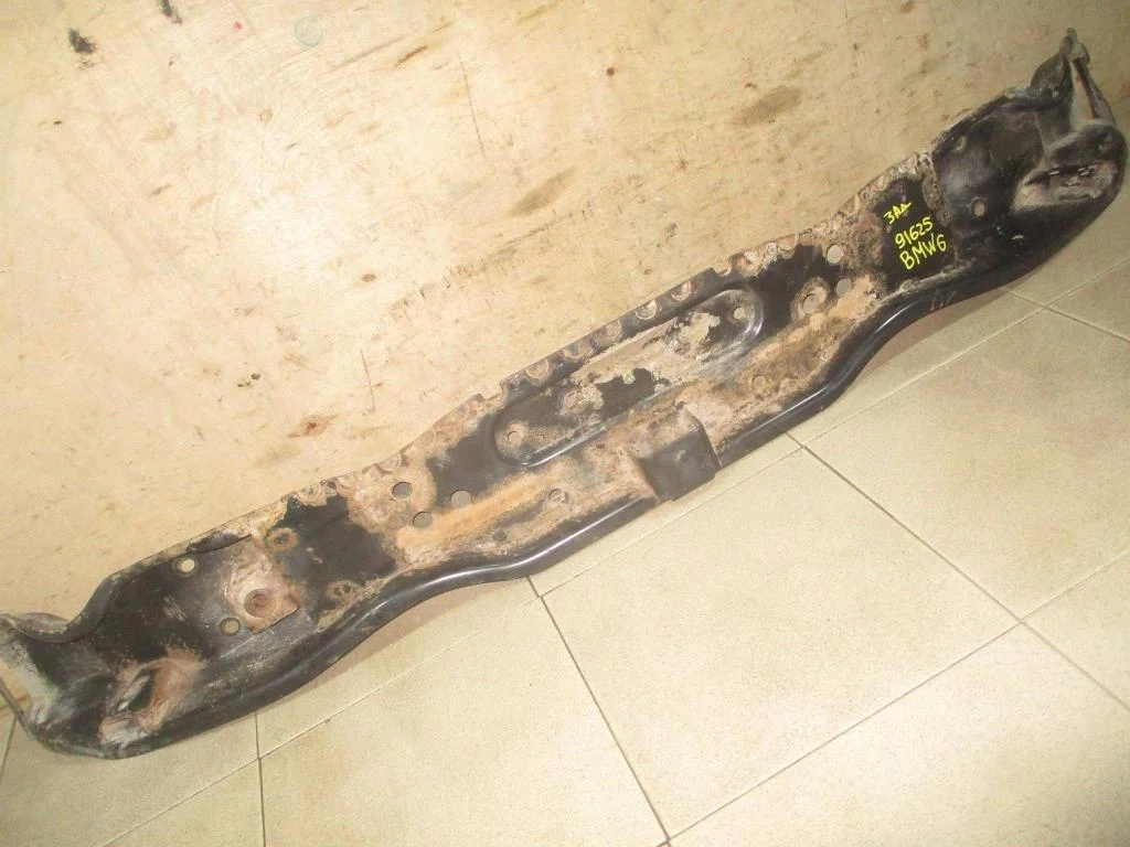 Усилитель заднего бампера BMW 6-Series 2004 E63, E64