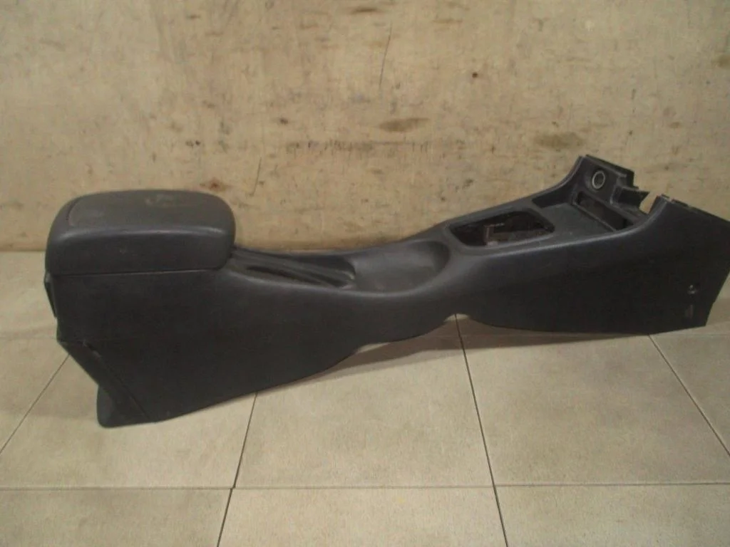 Консоль Nissan Almera 2005 N16
