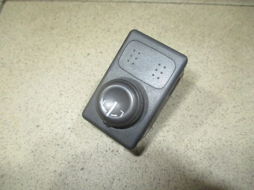 Переключатель регулировки зеркала Nissan Almera 2005 (N16)