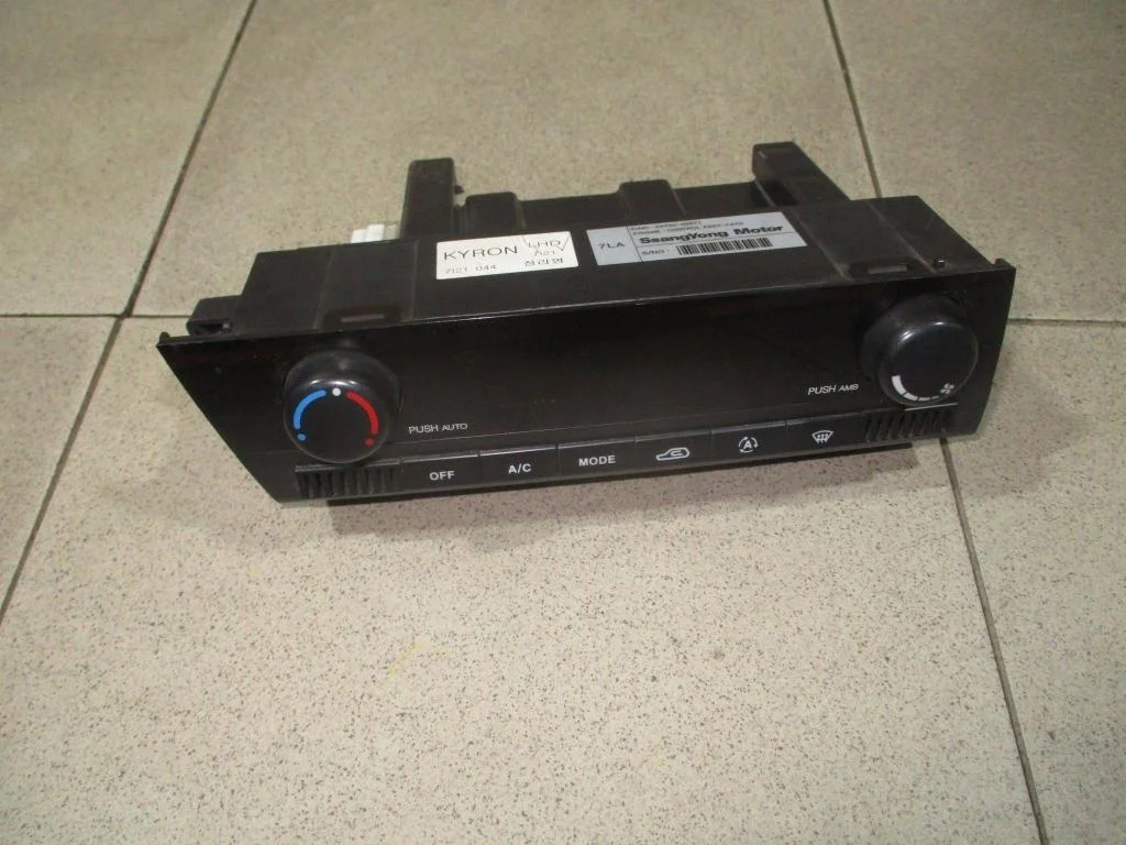 Блок управления климатической установкой Ssang Yong Kyron 2008