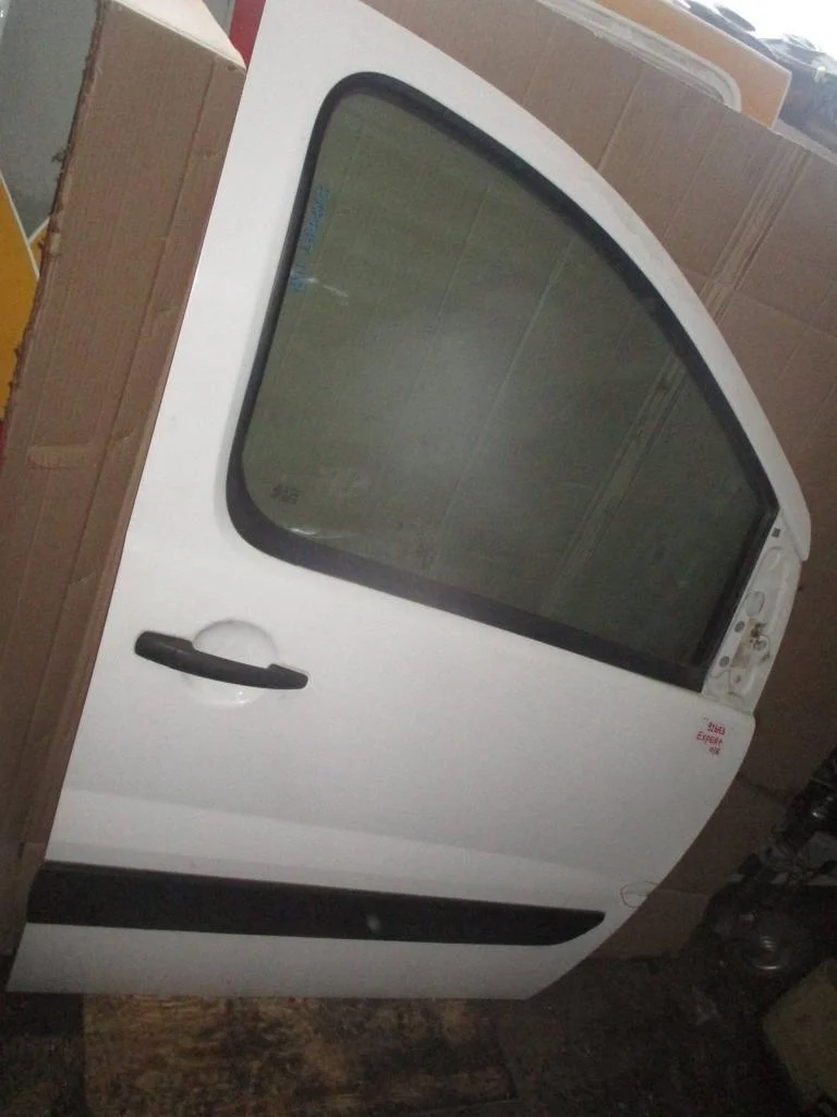 Дверь передняя правая Peugeot Expert 2013 B9
