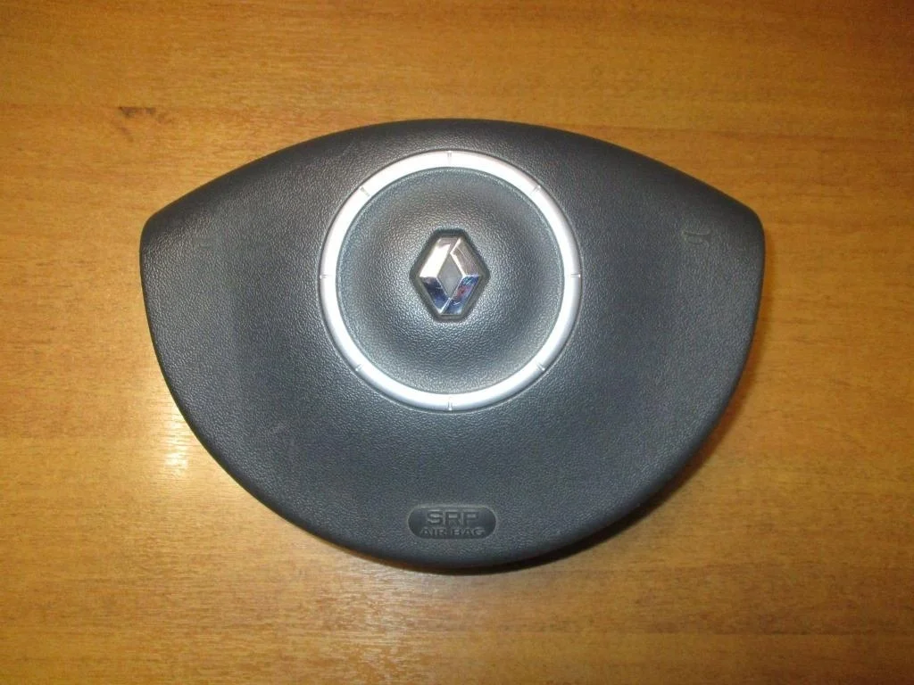 Подушка безопасности в руль Renault Megane 2