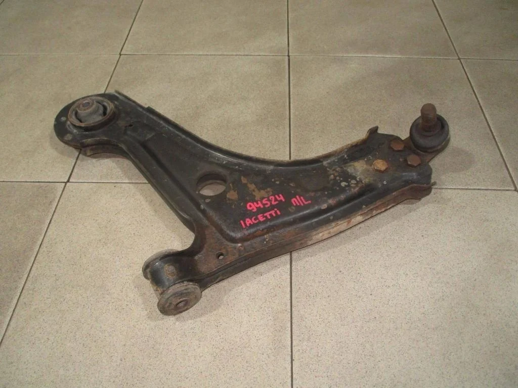 Рычаг передний левый Chevrolet Lacetti J200