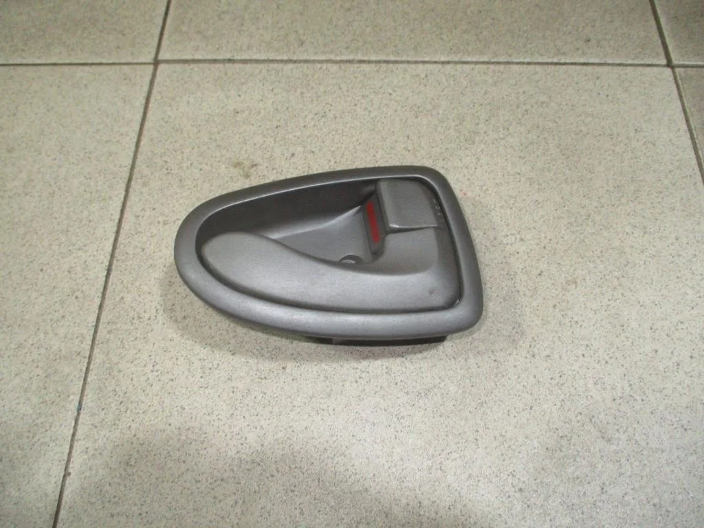 Ручка двери внутренняя правая Hyundai Accent (LC)