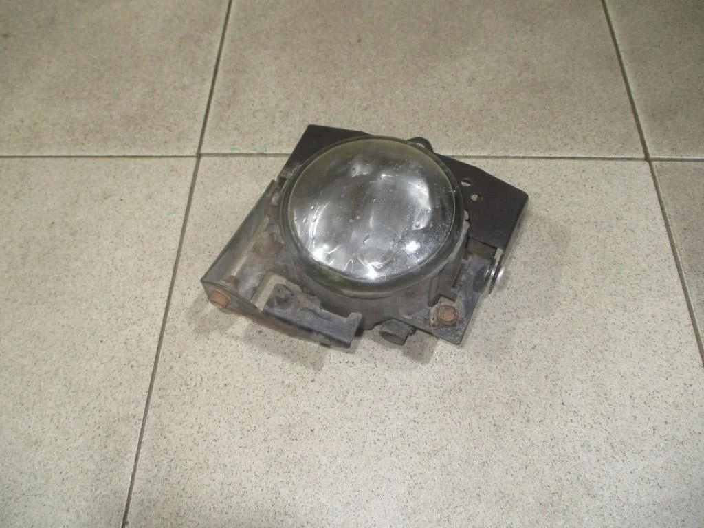 Фара противотуманная Mitsubishi Outlander 2007 (CW)