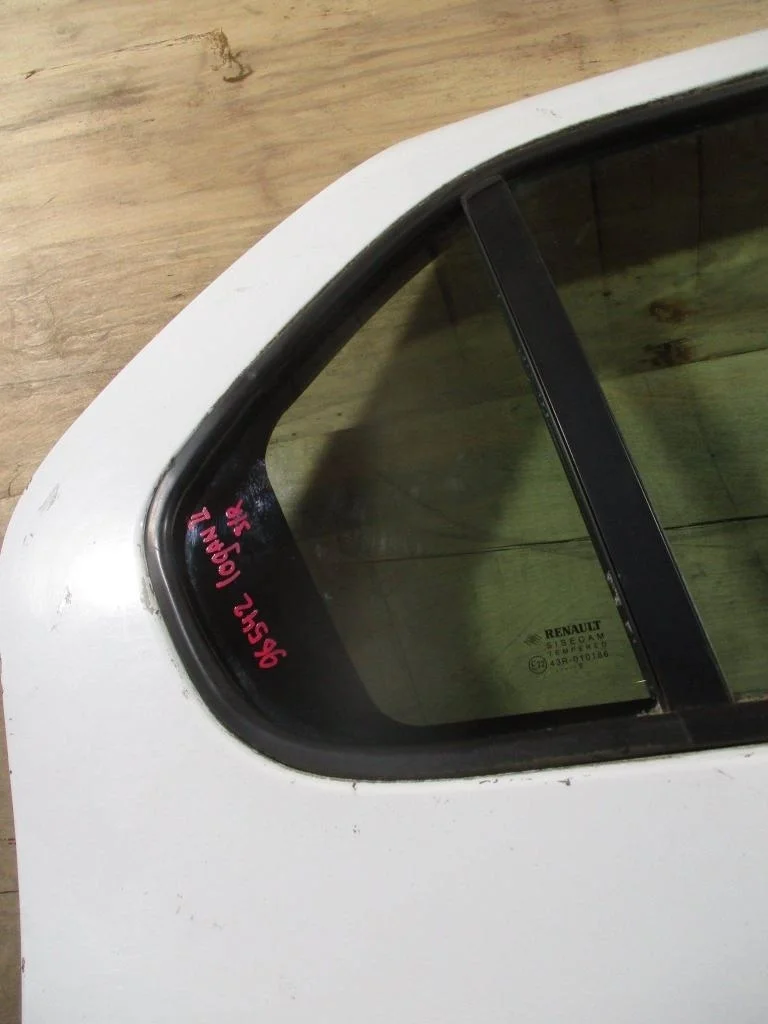 Стекло двери задней правой форточка Renault Logan 2 2015 L52