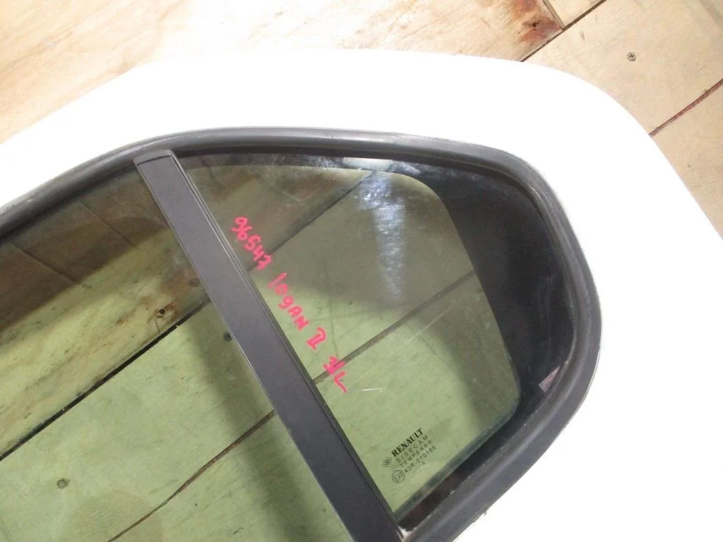 Стекло двери задней левой форточка Renault Logan 2 2015 L52