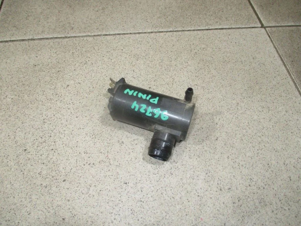 Насос омывателя Mitsubishi Pajero Pinin