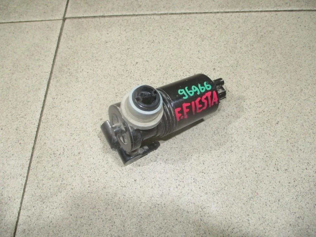Насос омывателя Ford Fiesta 2008 Mk6