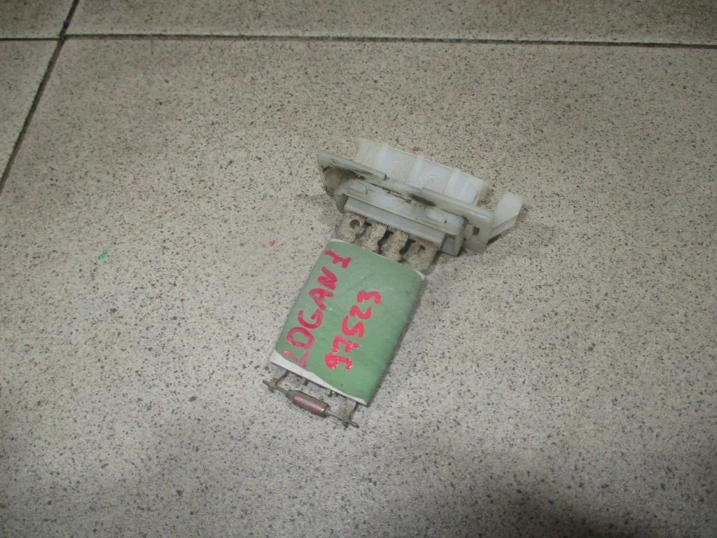 Резистор отопителя Renault Logan 1 L90