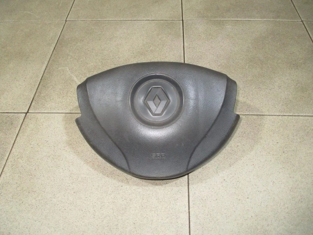Подушка безопасности в руль Renault Logan 1
