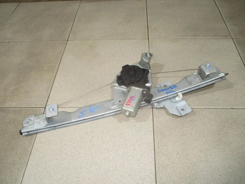 Стеклоподъемник электр. передний левый Renault Duster 1 2012