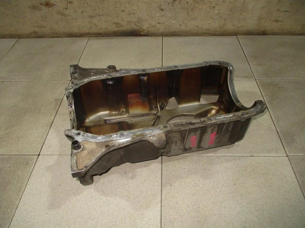 Поддон масляный двигателя Nissan Note 2008 (E11)