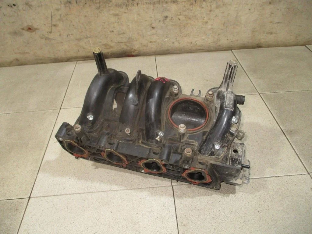 Коллектор впускной Renault Logan 2 L52