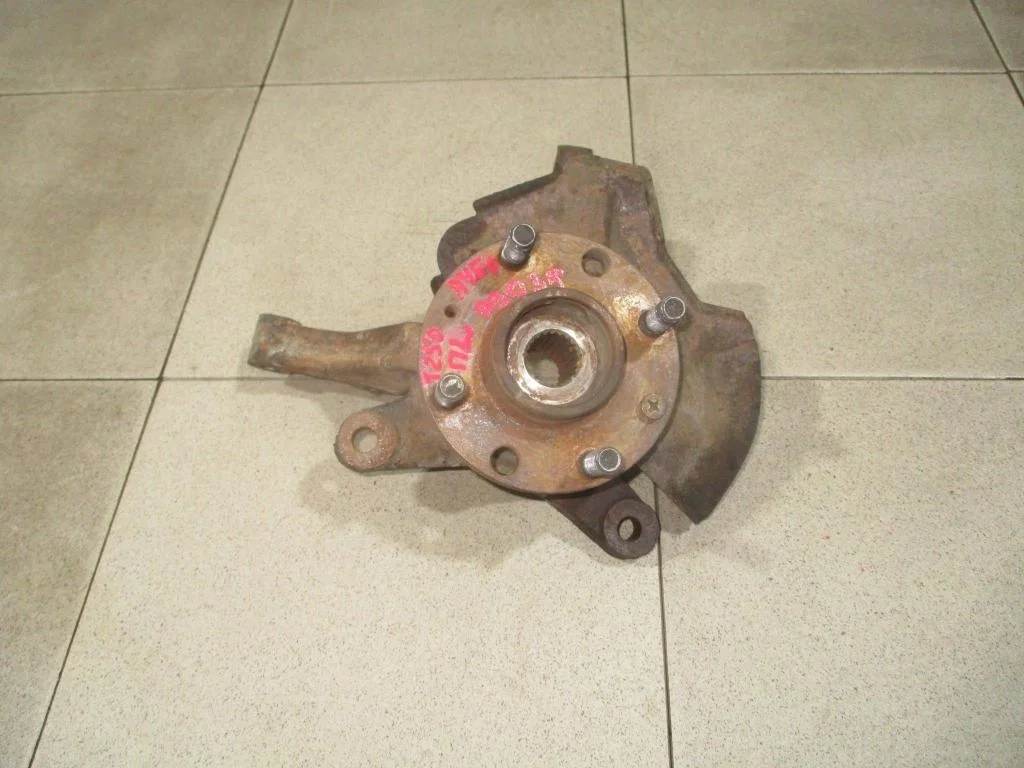 Кулак поворотный передний левый Chevrolet Aveo (T250/T255)