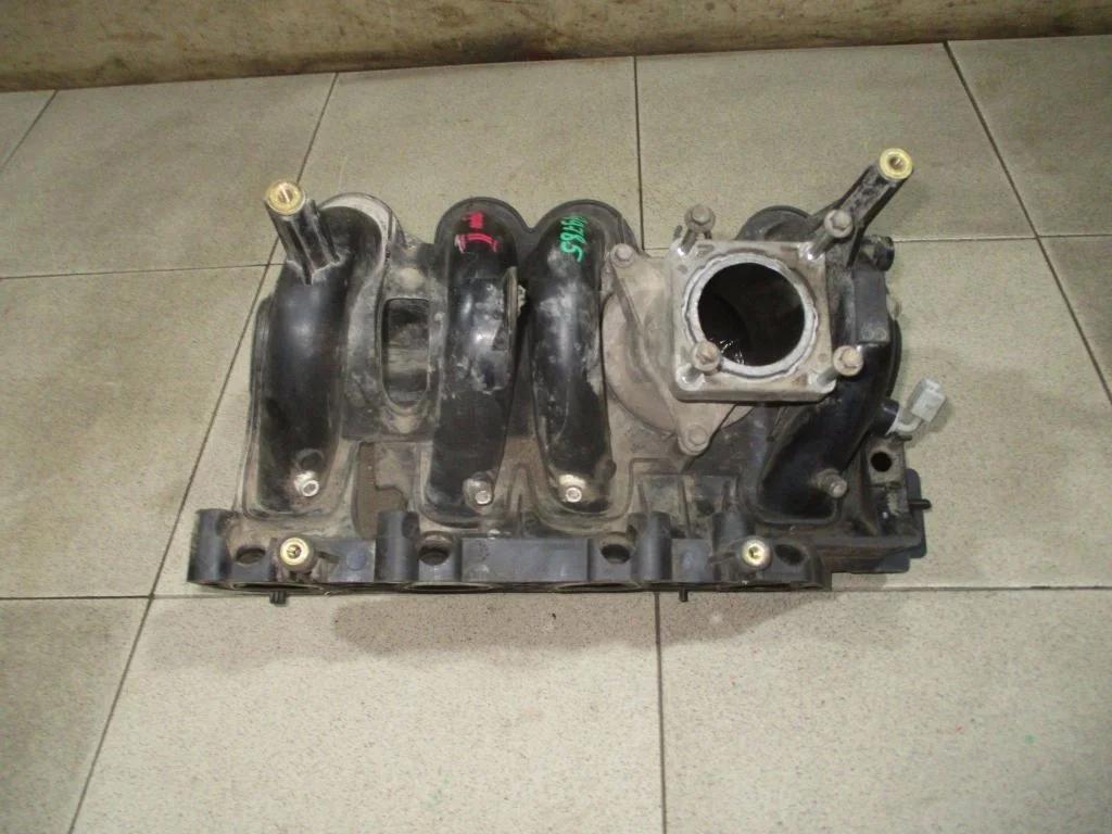 Коллектор впускной Renault Logan 2 L52