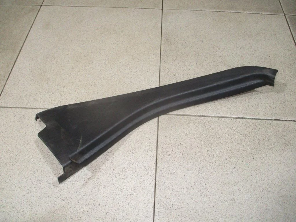 Накладка двери задней левой Ford Focus 2