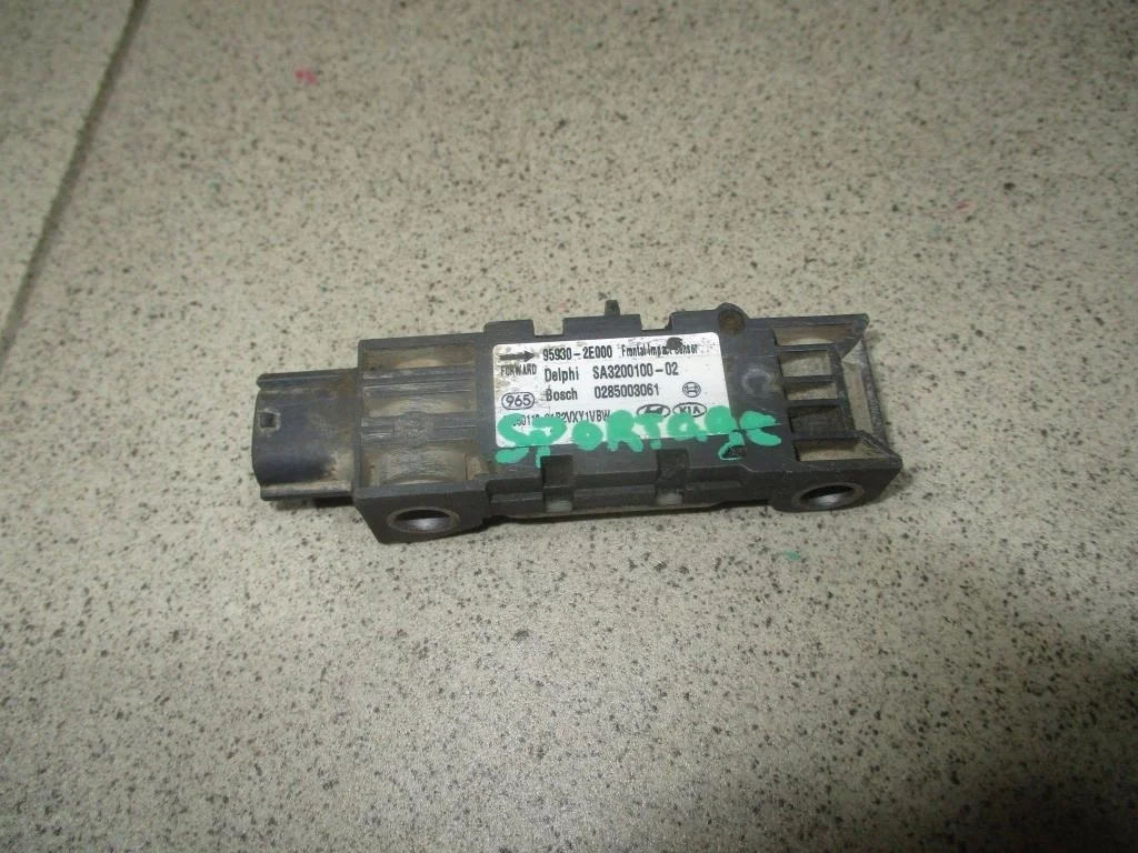 Датчик air bag Kia Sportage 2 2007 (KM)