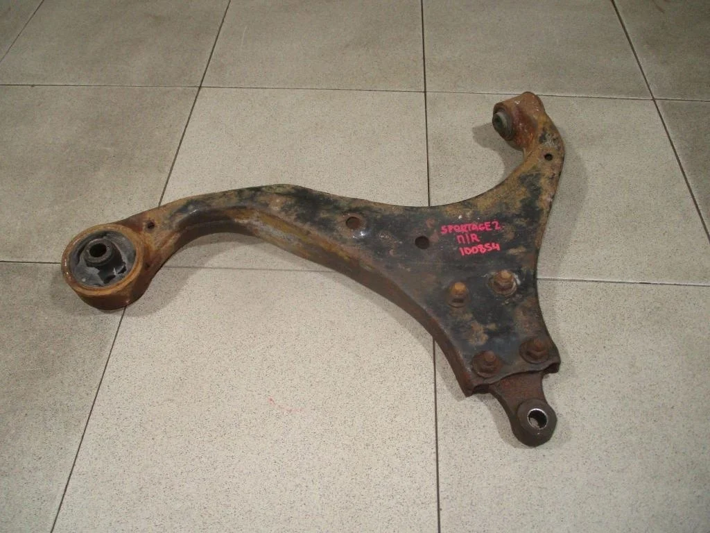 Рычаг передний правый Kia Sportage 2 2007 KM