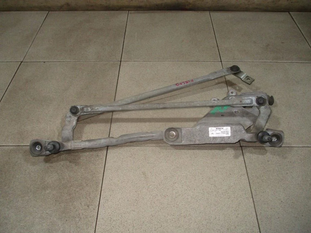 Трапеция стеклоочистителей Ford Fiesta 2008 6