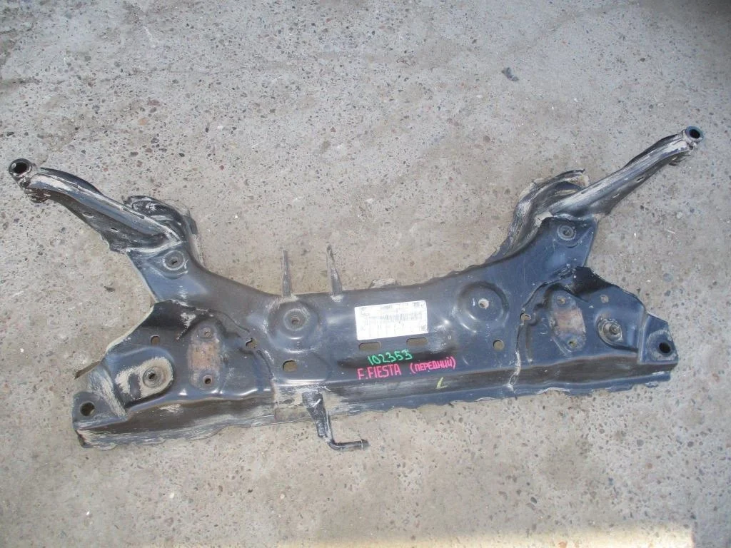 Балка подмоторная Ford Fiesta 2008 6